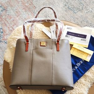 NWT Dooney & Bourke Large Taupe Leather Lexington Shopper Tote 🩶🤎🎁